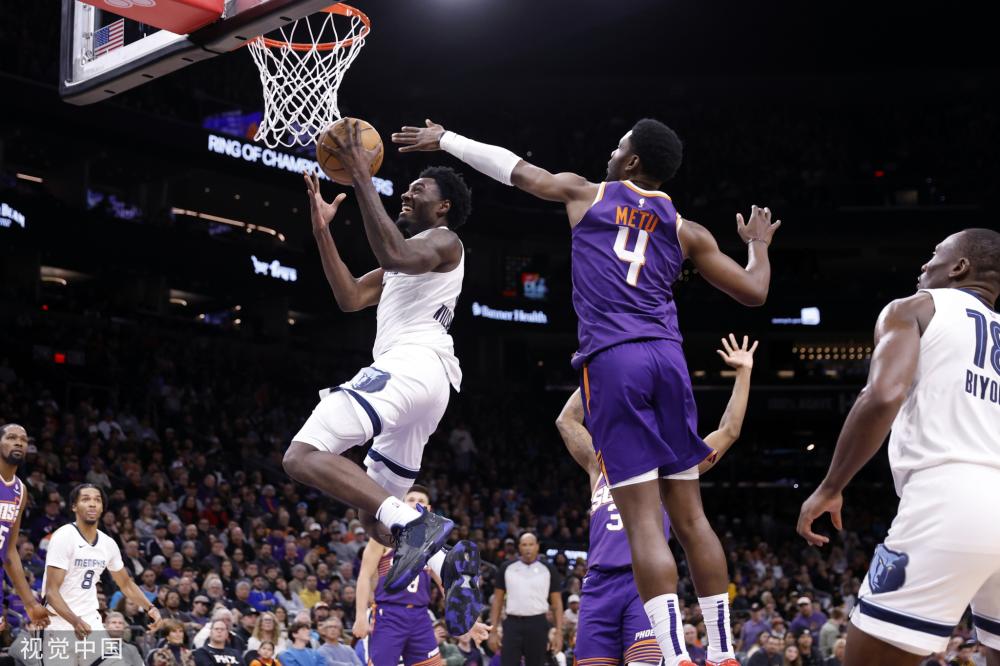 队在攻守转 队在攻守转