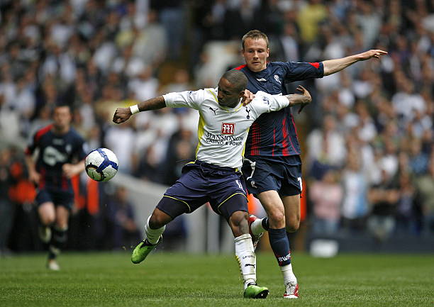 通过自律的 通过自律的