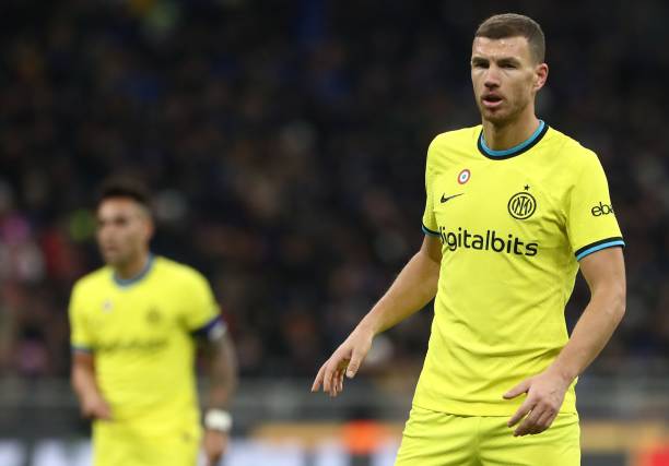 过球员在萨 过球员在萨